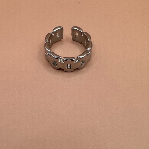 Silver ring - Picture 3 of 6